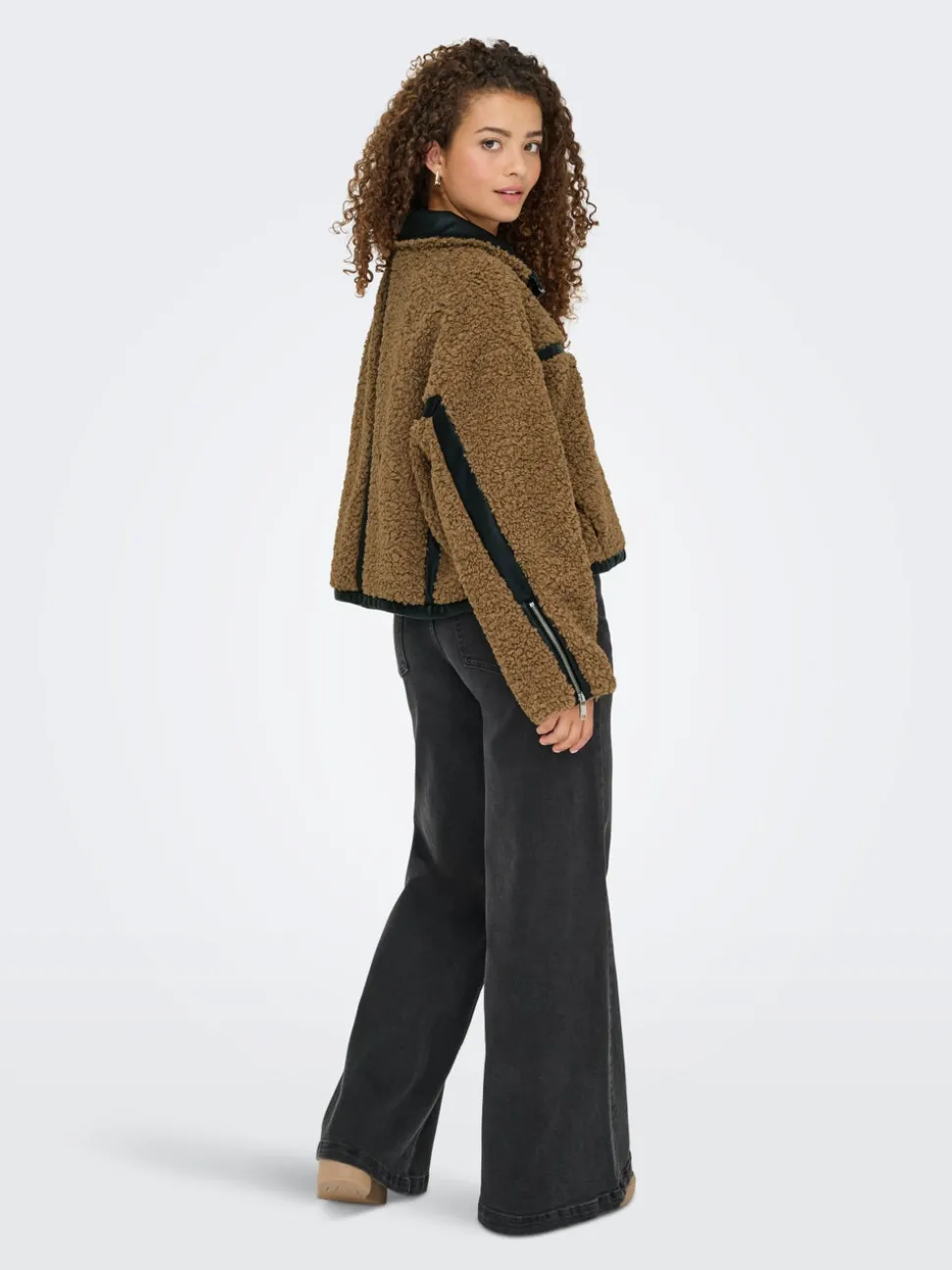 ONLPATTI Veste