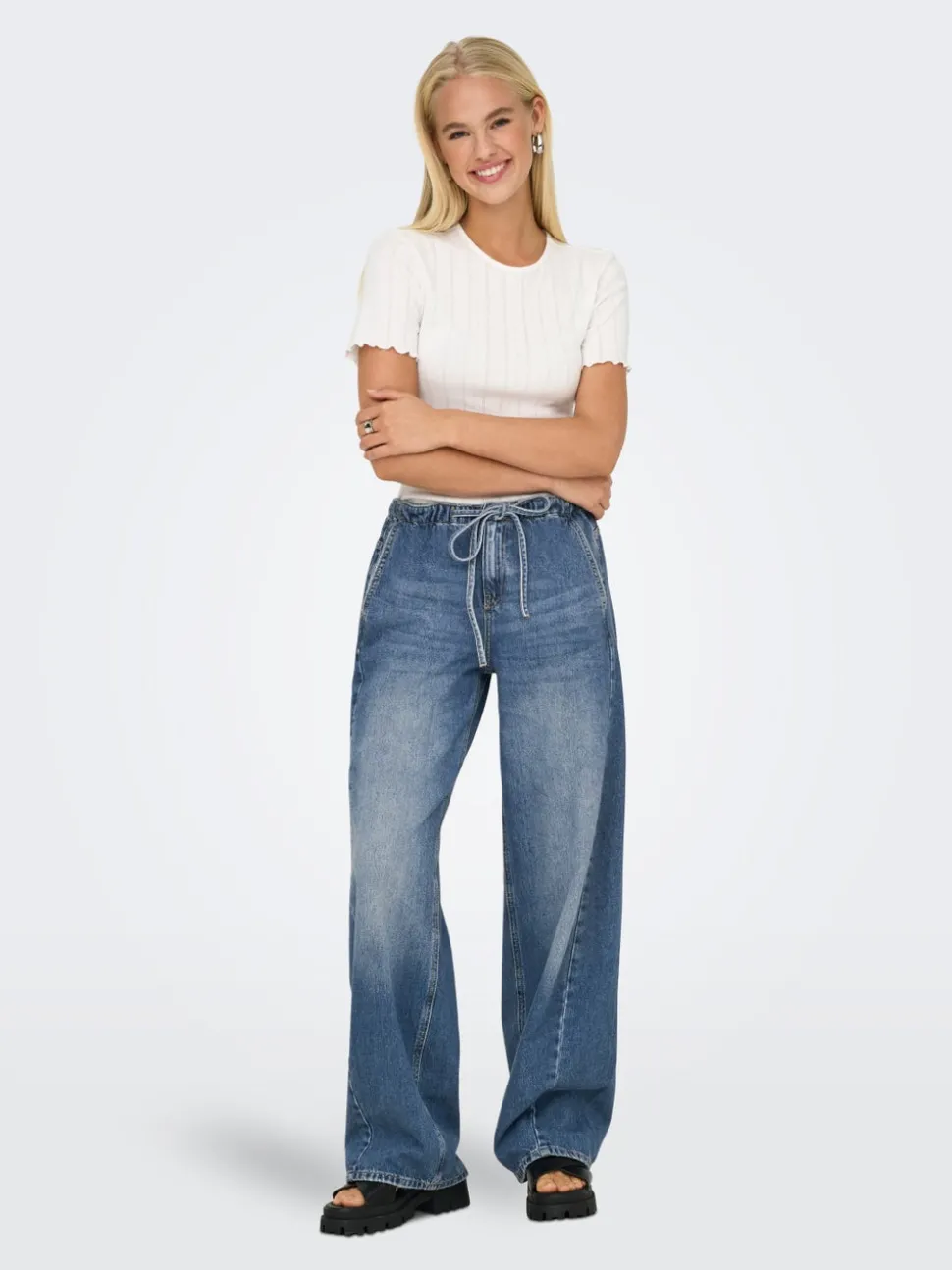 ONLPENNIE Wide Leg Fit Jeans