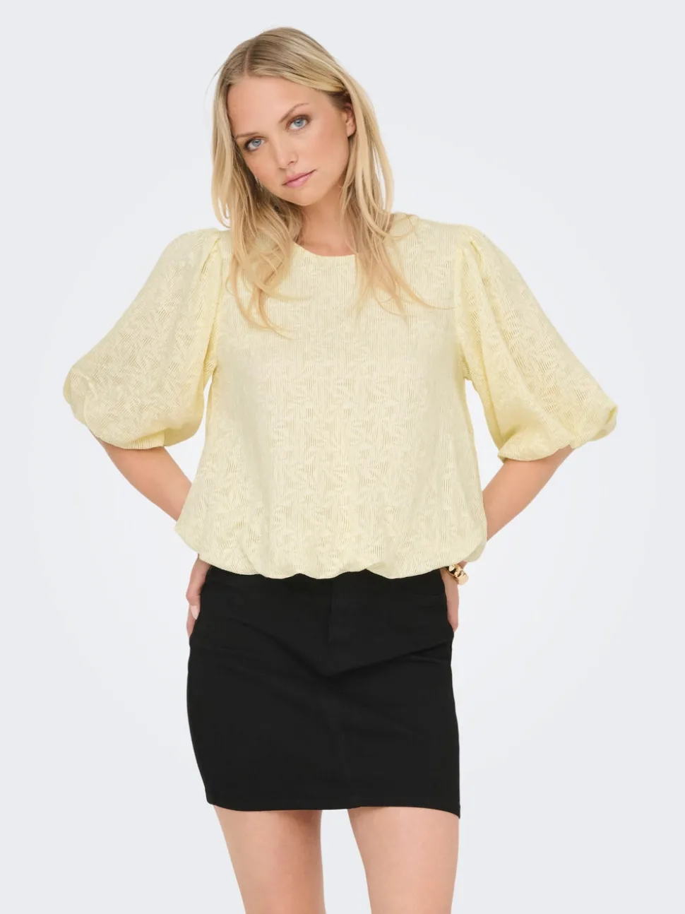 ONLROMI Top