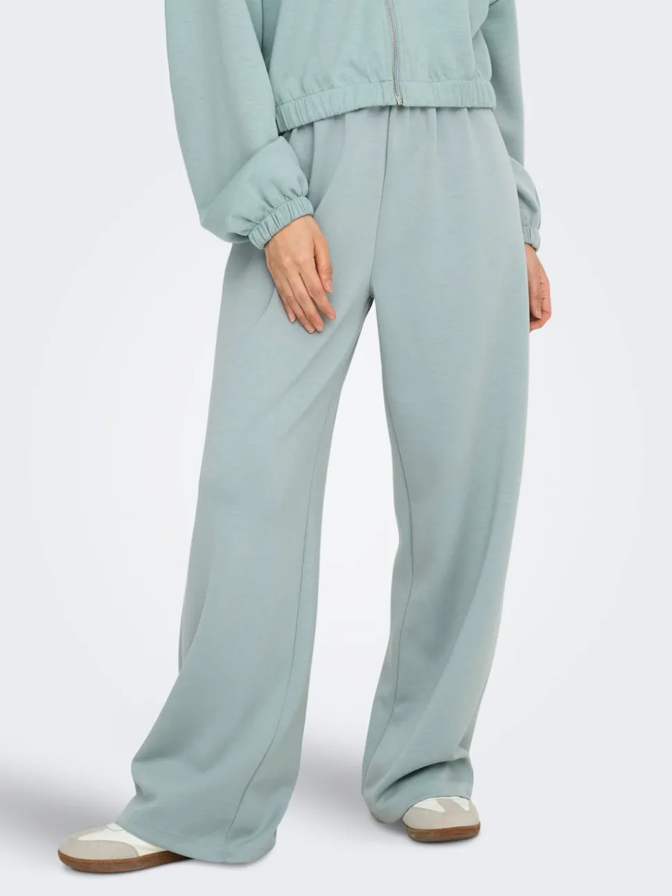 ONLSCARLETT Flared Fit Pantalon à jambe large
