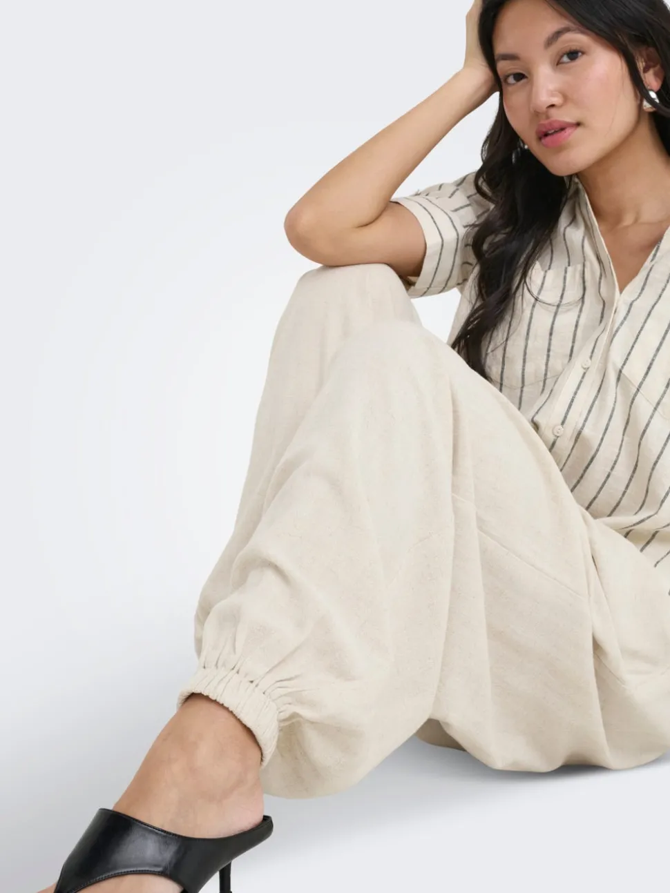 ONLSIESTA Wide Leg Fit Lin Pantalon à jambe large