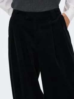 ONLSVEA-NESSA Wide Leg Fit Pantalon en velours côtelé