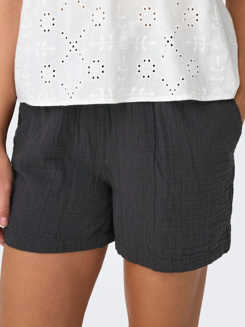 ONLTHYRA Regular Fit Short