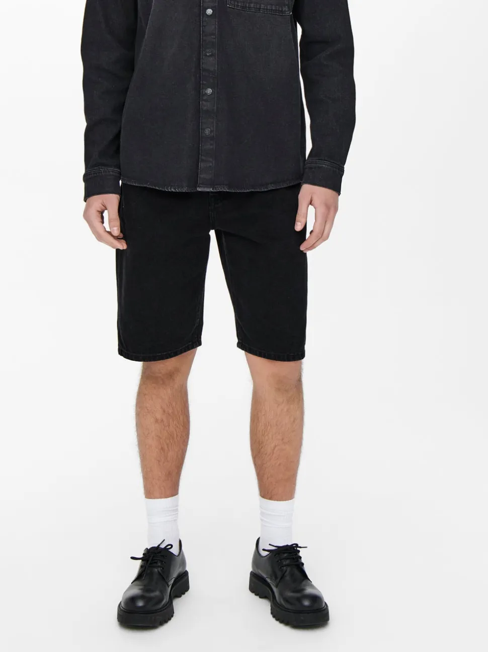 ONSAVI Tapered Fit Shorts