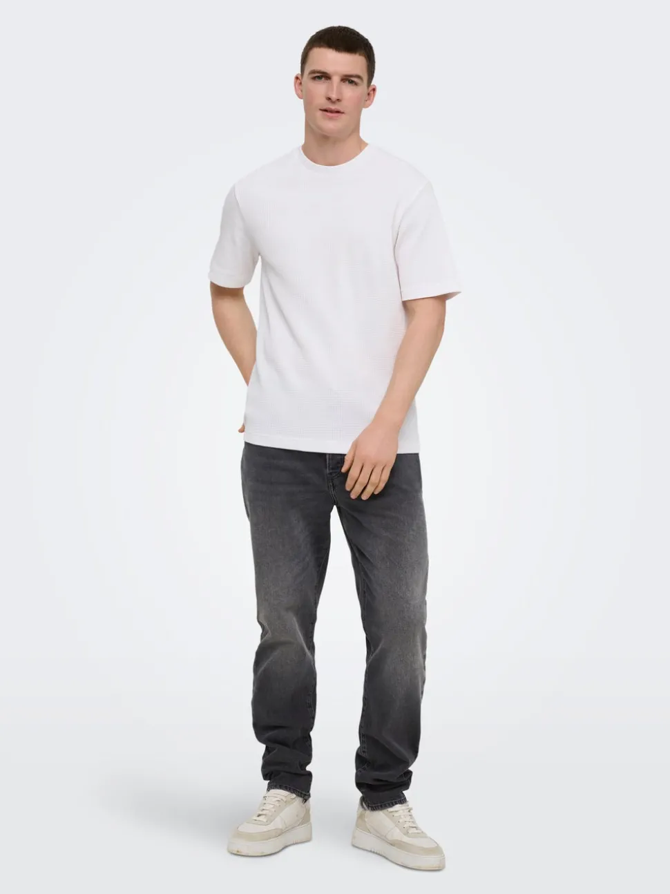 ONSYOKE Tapered Fit Jeans